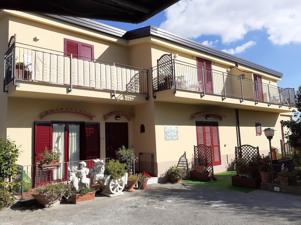 Green Paradise Affittacamere SantʼAgata sui Due Golfi Exterior foto